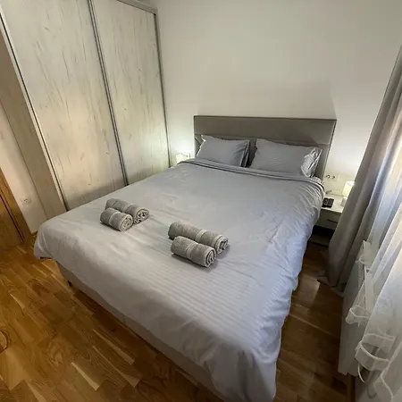 Min Lux & * Zlatibor