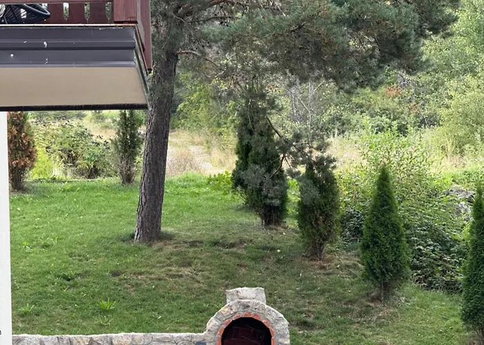 Min Lux & * زلاتيبور