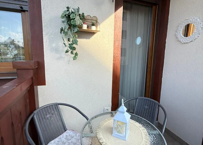 Min Lux & * زلاتيبور